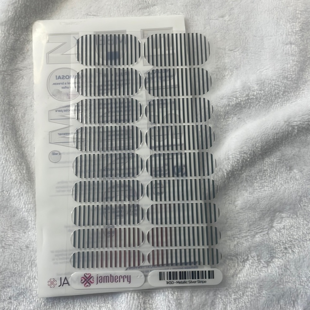 Jamberry - Metallic Silver Stripe